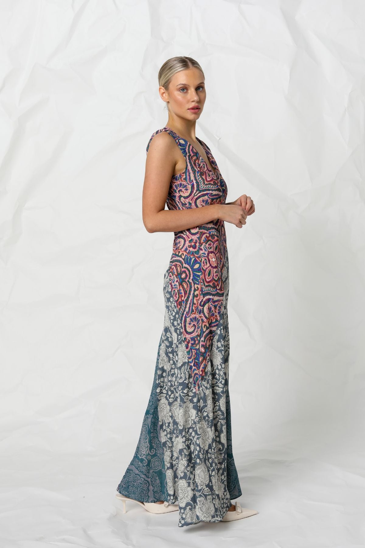 Women's V-neck Sleeveless Maxi Dress | Hannah