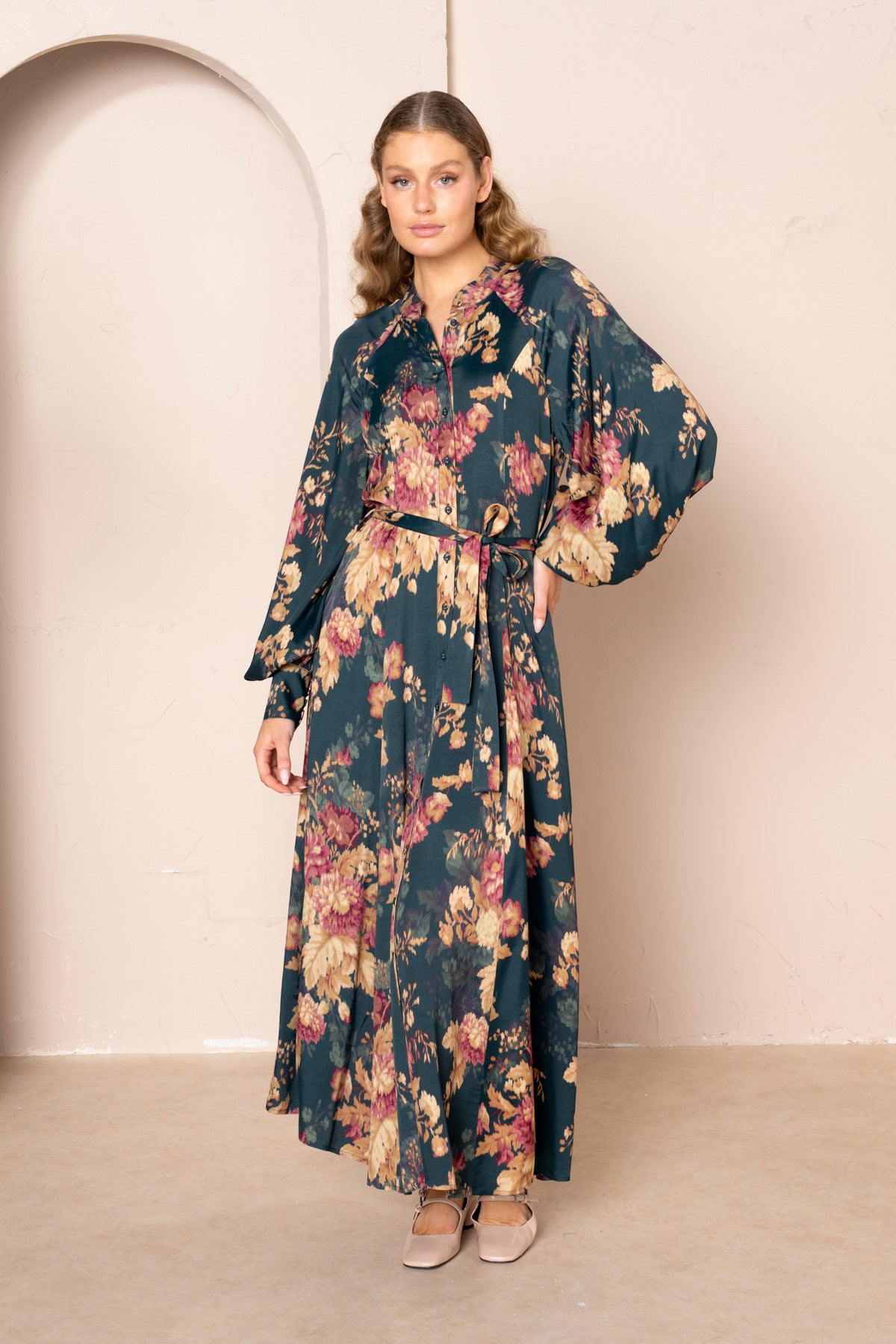 Zylvia Raglan Sleeve Maxi Dress