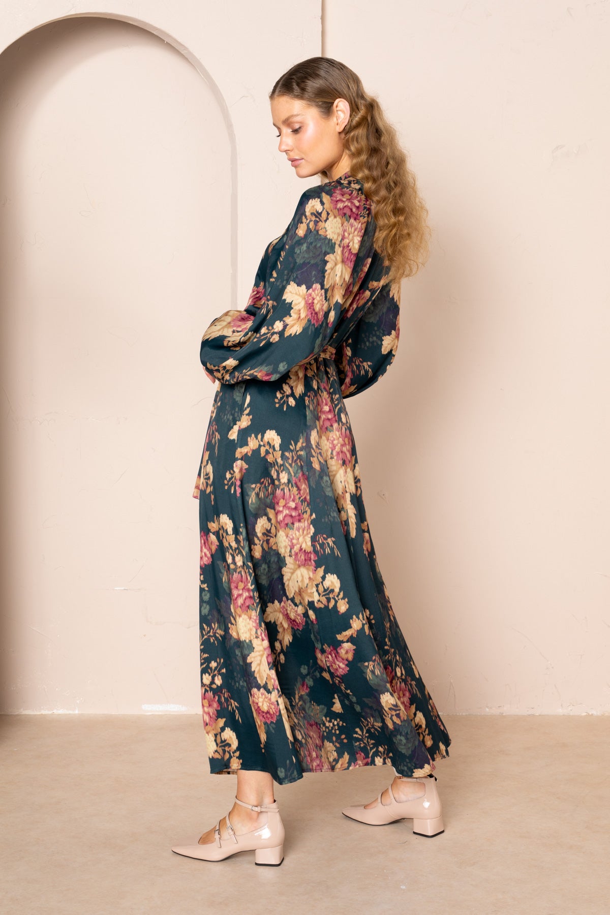 Zylvia Raglan Sleeve Maxi Dress